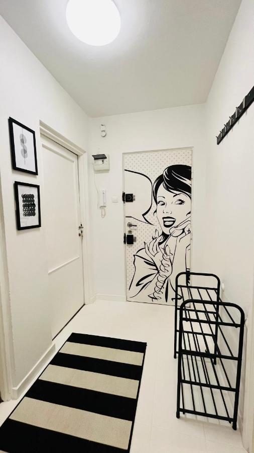 Warszawa Wola Pokoje Hostel Buitenkant foto